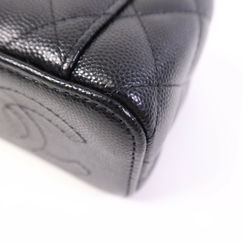 CHANEL 牛皮皮革Mini Vanity銀扣鏈帶肩背袋-13