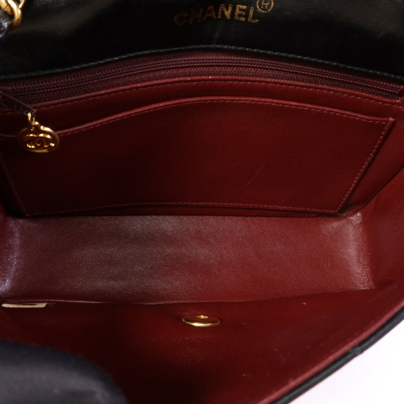 CHANEL 羊皮皮革Diana Bag金扣鏈帶肩背袋-4