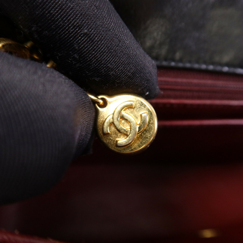 CHANEL 羊皮皮革Diana Bag金扣鏈帶肩背袋-6