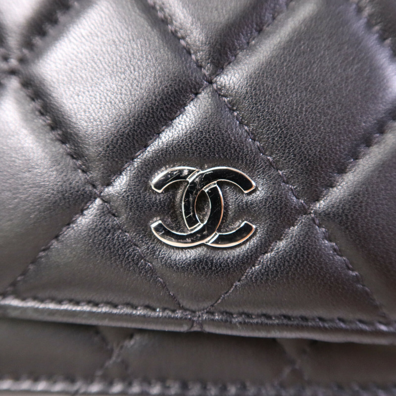 CHANEL 羊皮皮革Mini Wallet On Chain銀扣鏈帶肩背袋-5
