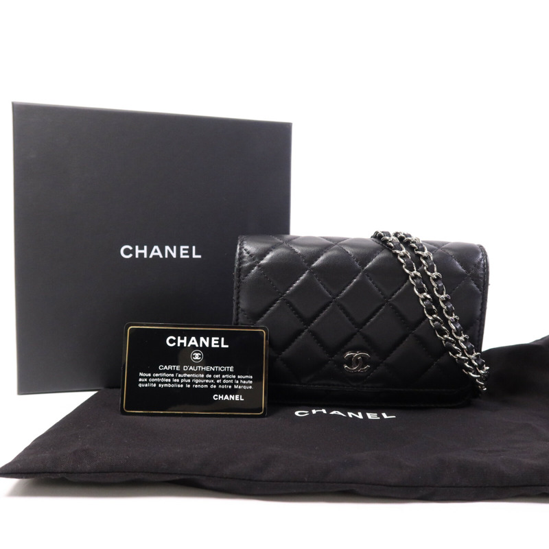 CHANEL 羊皮皮革Mini Wallet On Chain銀扣鏈帶肩背袋-9