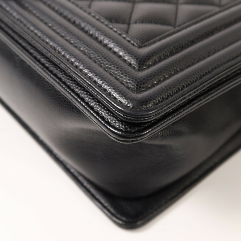 CHANEL 牛皮皮革Boy 25銀扣鏈帶肩背袋-11