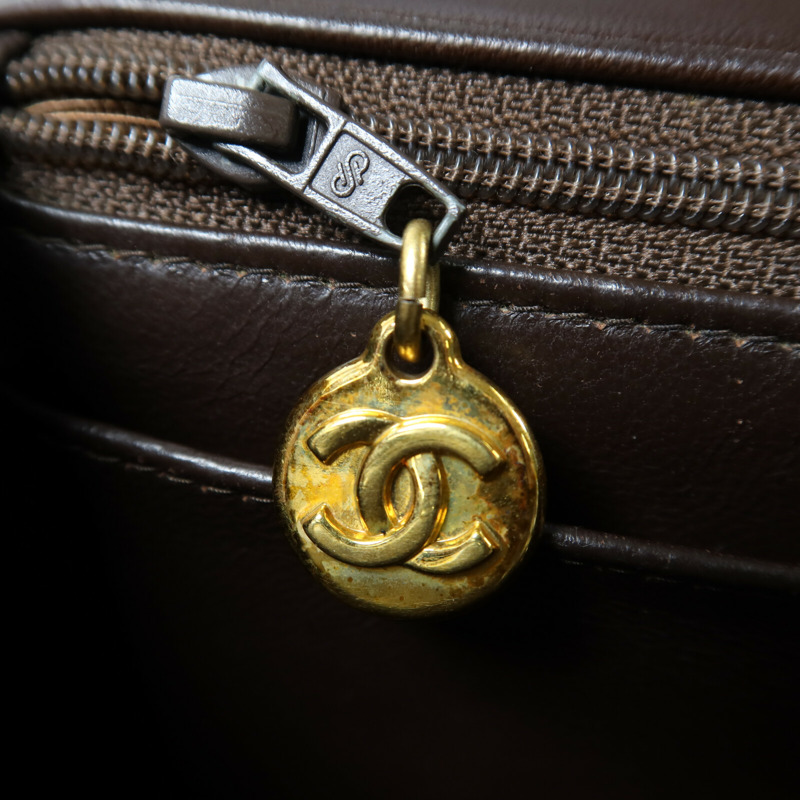 CHANEL 羊皮皮革Vintage Hand Bag金扣手挽袋-11