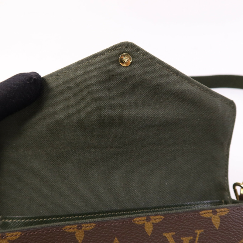 LOUIS VUITTON Monogram Felicie Strap & Go金扣肩背袋-13