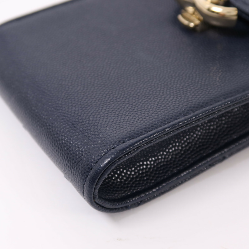 CHANEL 牛皮皮革CC Quilted Phone金扣鏈帶肩背袋-13