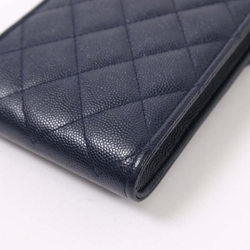 CHANEL 牛皮皮革CC Quilted Phone金扣鏈帶肩背袋-15