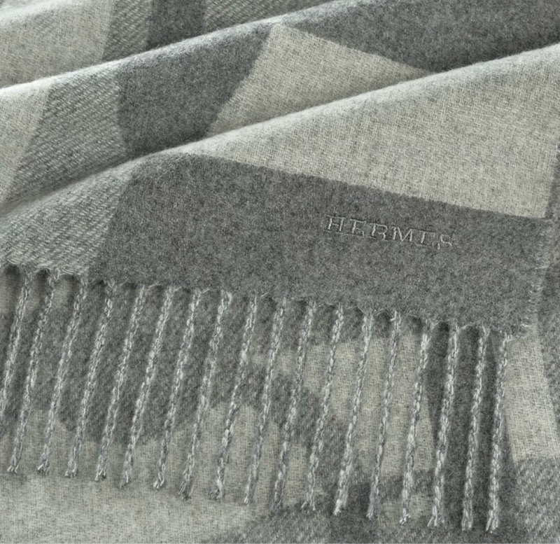 Hermès 男裝淺灰色圍巾 頸巾-1