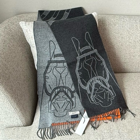 Hermes 男裝 灰色雙面圍巾 scarf