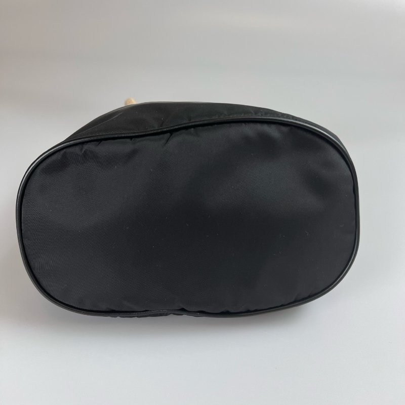 PRADA 1BE082 黑尼龍麻繩水桶包-4
