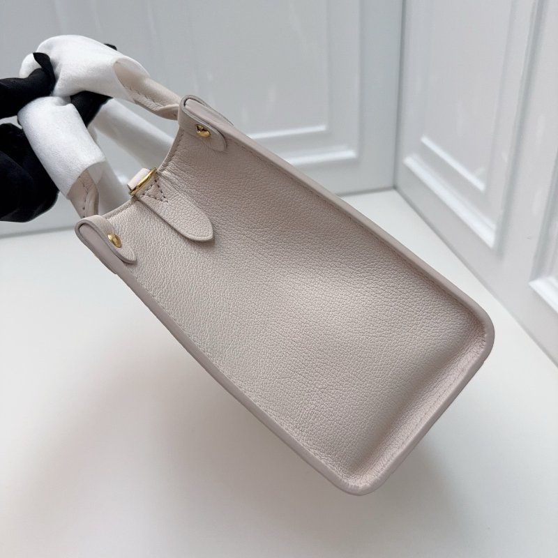 芯片款 路易威登/Louis Vuitton Lock Go顆粒牛皮 粉色叢林包手提托特包-2