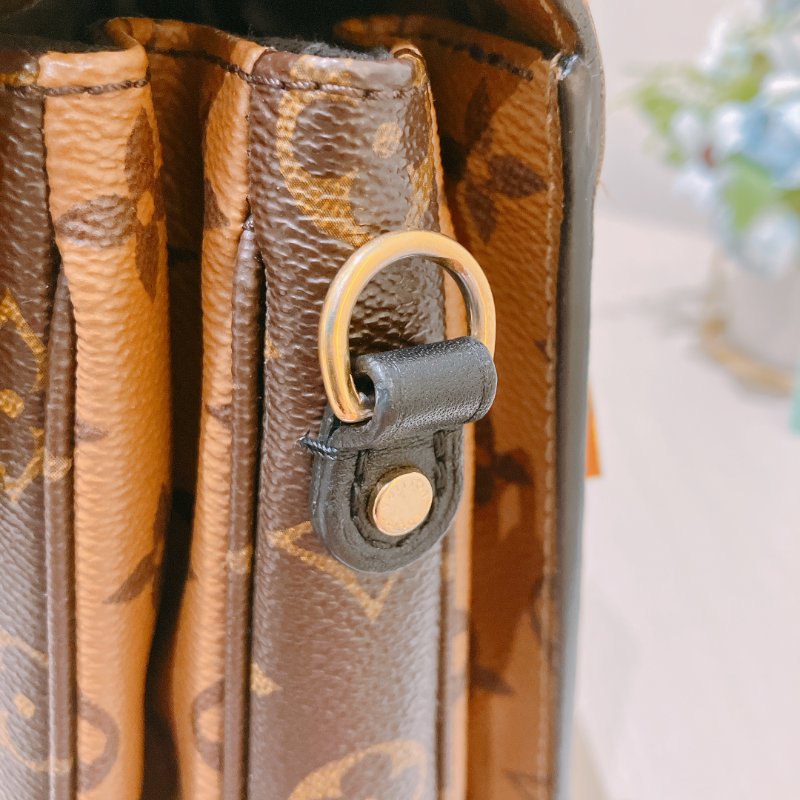 TK1947 路易威登 手提包 單肩  Vuitton Pochette Metis Shoulder Bag Monogram Reverse-12