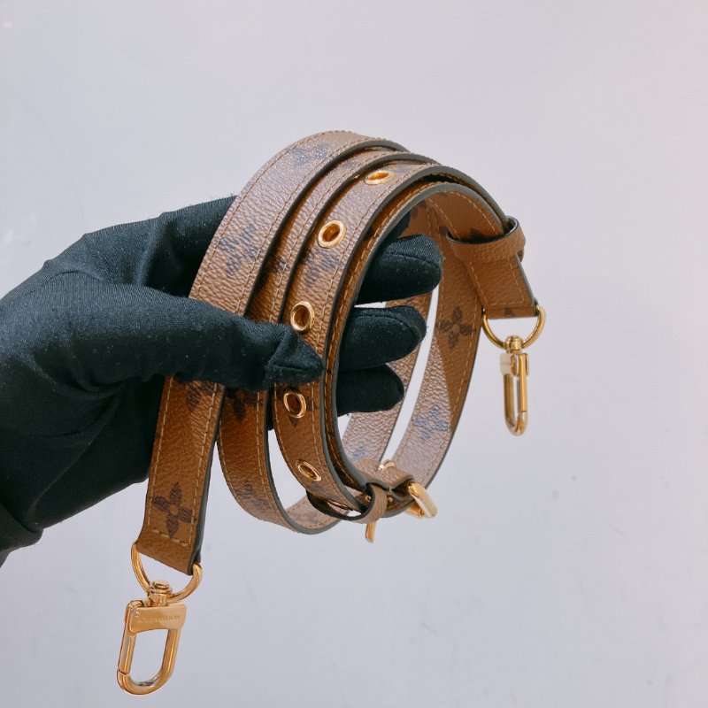 TK1947 路易威登 手提包 單肩  Vuitton Pochette Metis Shoulder Bag Monogram Reverse-17