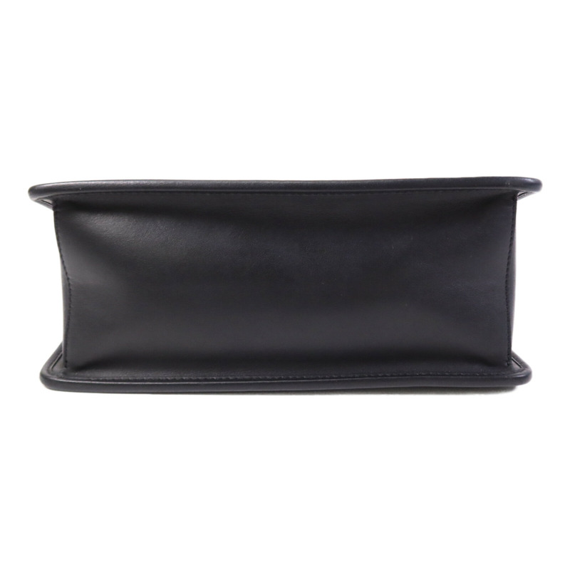 FENDI 牛皮皮革Kan I銀扣肩背袋-3