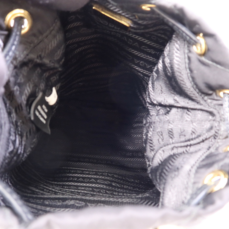 PRADA 尼龍Re-Nylon Bucket Bag金扣手挽肩背兩用袋-4