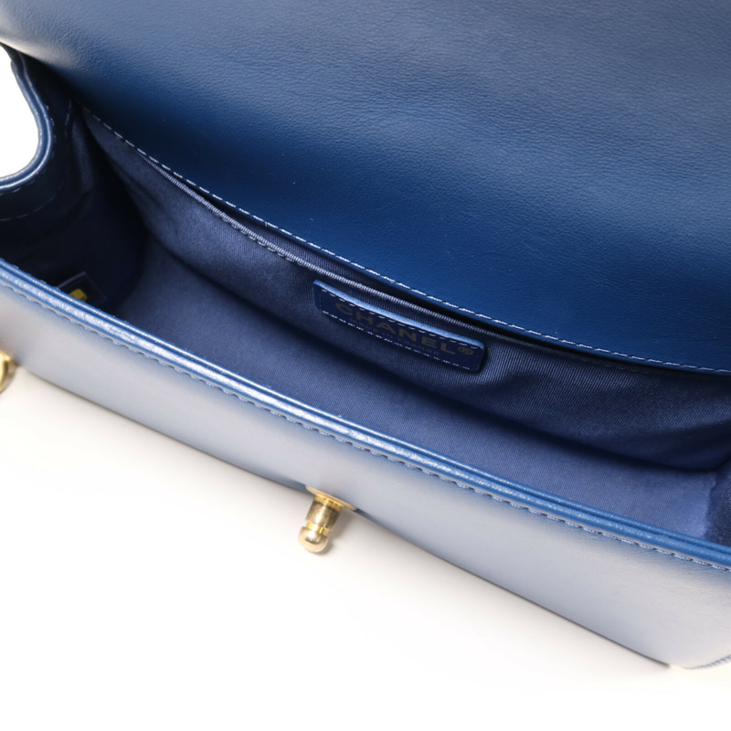 CHANEL 羊皮皮革Boy 25金扣鏈帶肩背袋-4