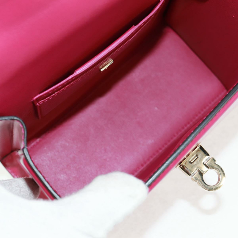 【日本直送】Salvatore Ferragamo Gancini 手提包 皮革 粉紅色 金飾 正品 166464M-9