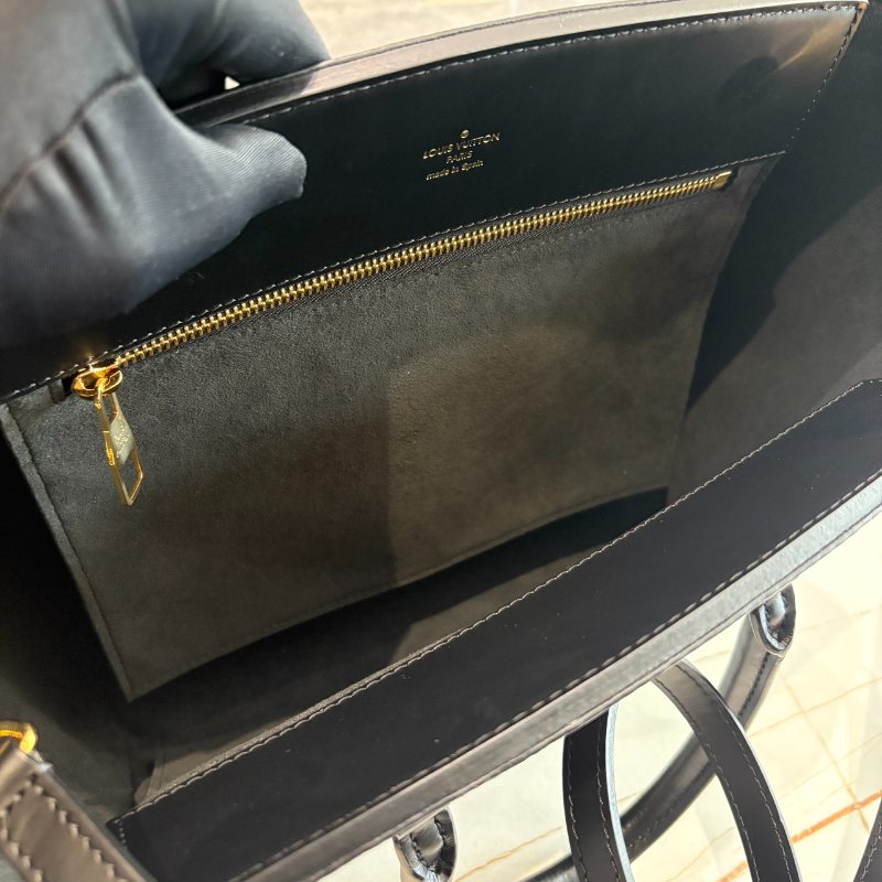 *SHIHNA名牌精品* LV M41542 Phenix MM 手提/肩背包-5