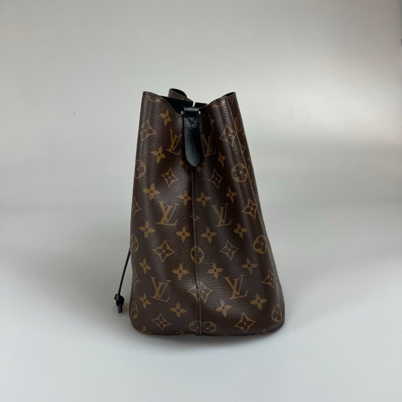 LV M44020/晶片款 老花黑水桶包-3