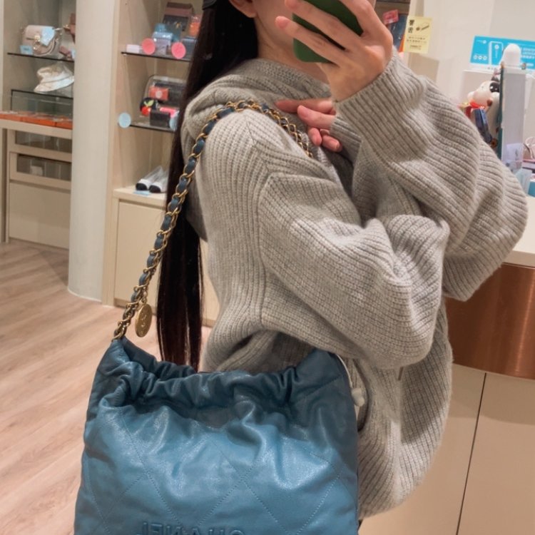 TK1948	香奈兒22  小號 荔枝牛皮 垃圾袋 灰藍色 Tote Bag Small Caviar Blue x GHW-1