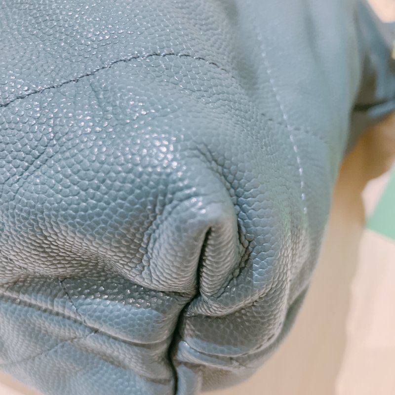 TK1948	香奈兒22  小號 荔枝牛皮 垃圾袋 灰藍色 Tote Bag Small Caviar Blue x GHW-7