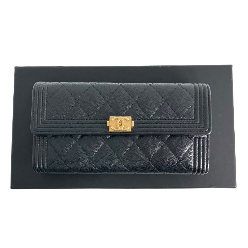 ☆ Chanel 香奈兒 Black Caviar Skin Boy Flap Long Wallet 黑色粒紋小牛皮長銀包 - 267000277-0
