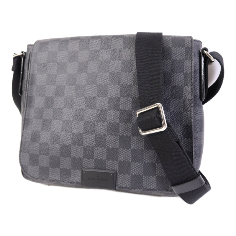 LOUIS VUITTON Damier Graphite District PM銀扣肩背袋-2