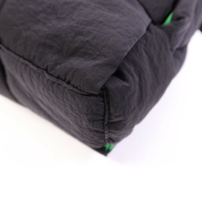 BOTTEGA VENETA 尼龍Tech Cassette銀扣肩背袋-12