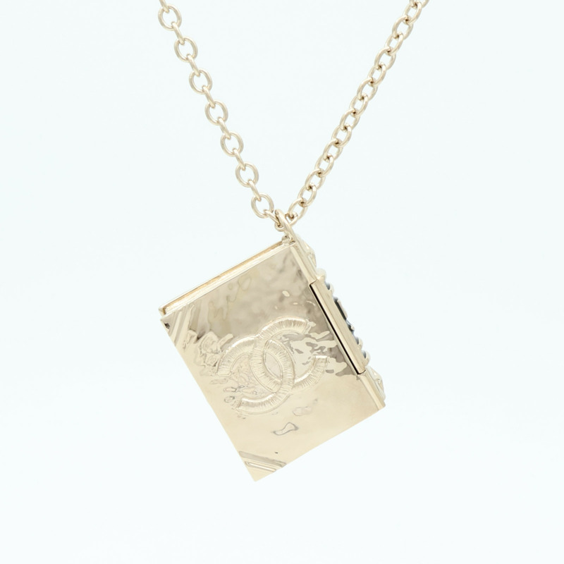 CHANEL 金屬CC Lion Book Locket項鍊-1