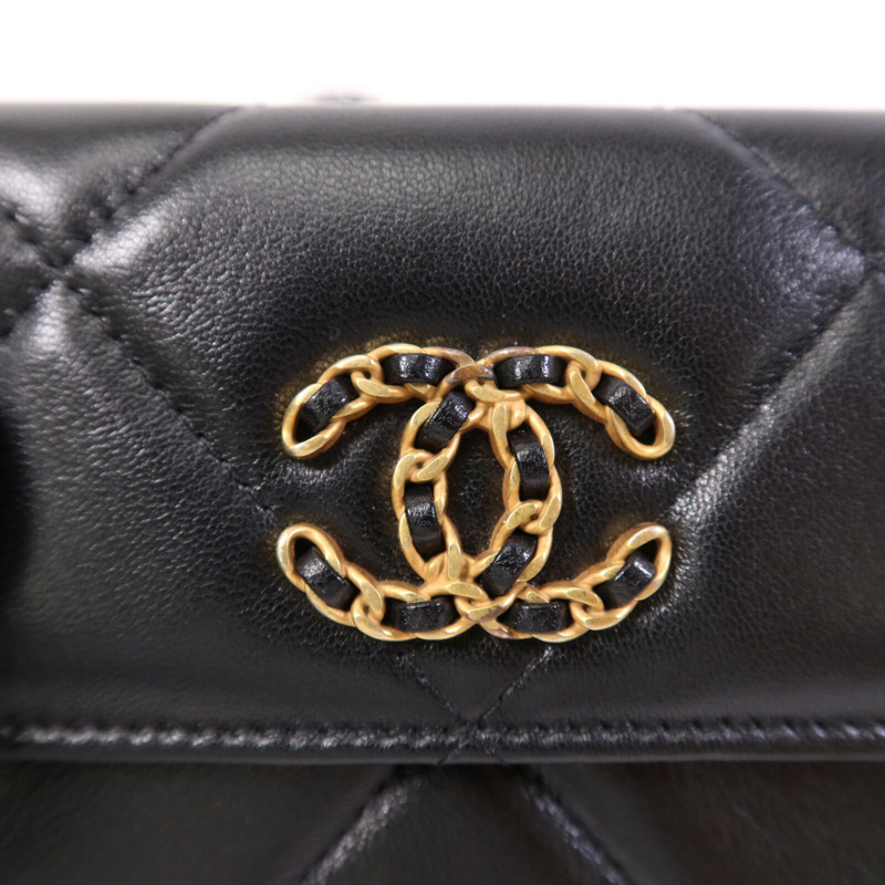 CHANEL 羊皮皮革Chanel 19 Mini鏈帶肩背袋-6