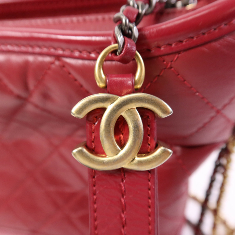 CHANEL 牛皮皮革Gabrielle Medium鏈帶肩背袋-6