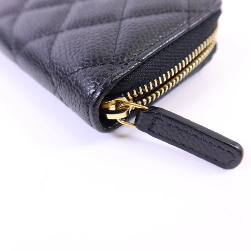 CHANEL 牛皮皮革Card Case金扣卡片套-9