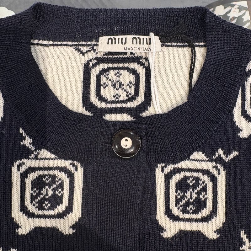 MIU MIU 針織開襟外套 40碼 全新未穿 經典復古款-3