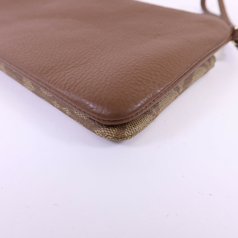 COACH 塗層帆布/牛皮皮革Pouch金扣手拿包-11