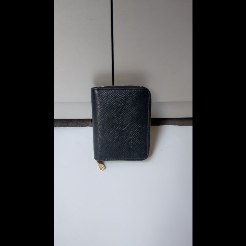 Celine 黑皮拉鍊短夾-2