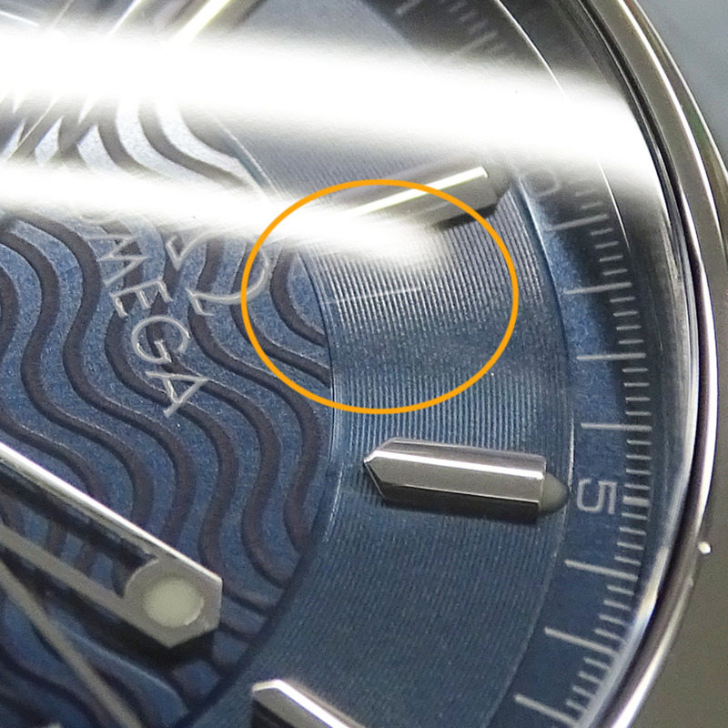 歐米茄海馬系列 2511.81 男士腕錶，120公尺防水，日期顯示，石英機芯，QZ系列，不鏽鋼錶殼，銀色，海軍藍錶盤，拋光處理-9