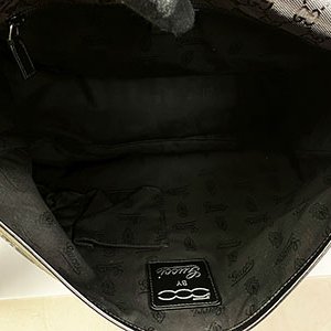 ＊奢華大道國際精品＊【G1607】GUCCI黑色雷射PVC綠紅綠微笑斜背包 269376-5