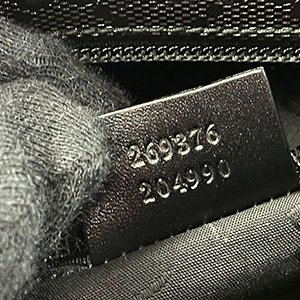 ＊奢華大道國際精品＊【G1607】GUCCI黑色雷射PVC綠紅綠微笑斜背包 269376-8