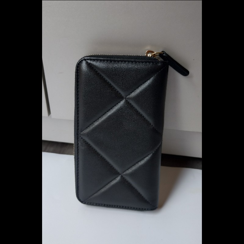 Chanel 19系列黑皮拉鍊中夾-2