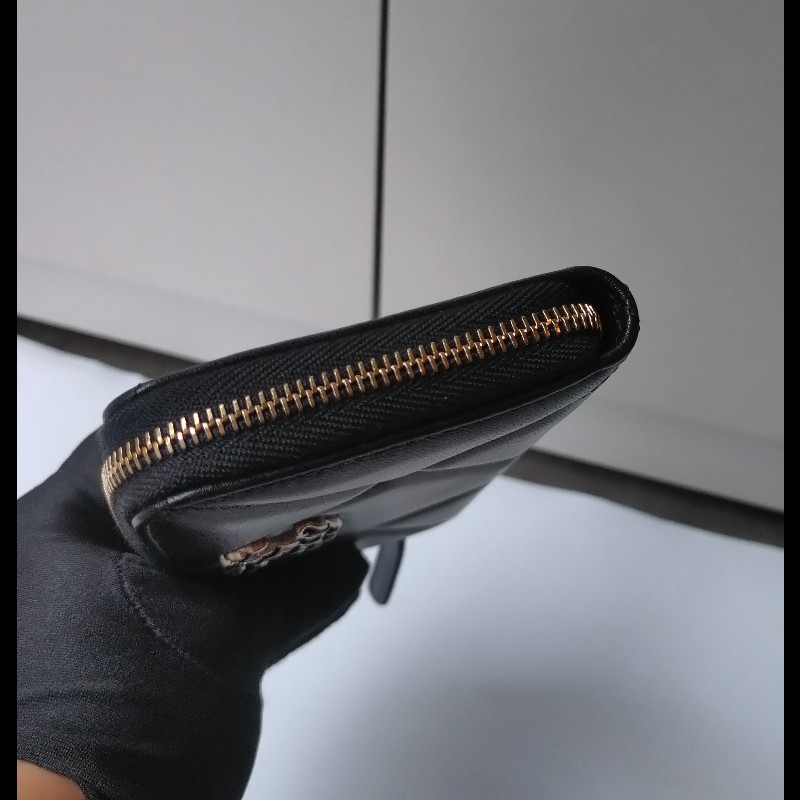 Chanel 19系列黑皮拉鍊中夾-10