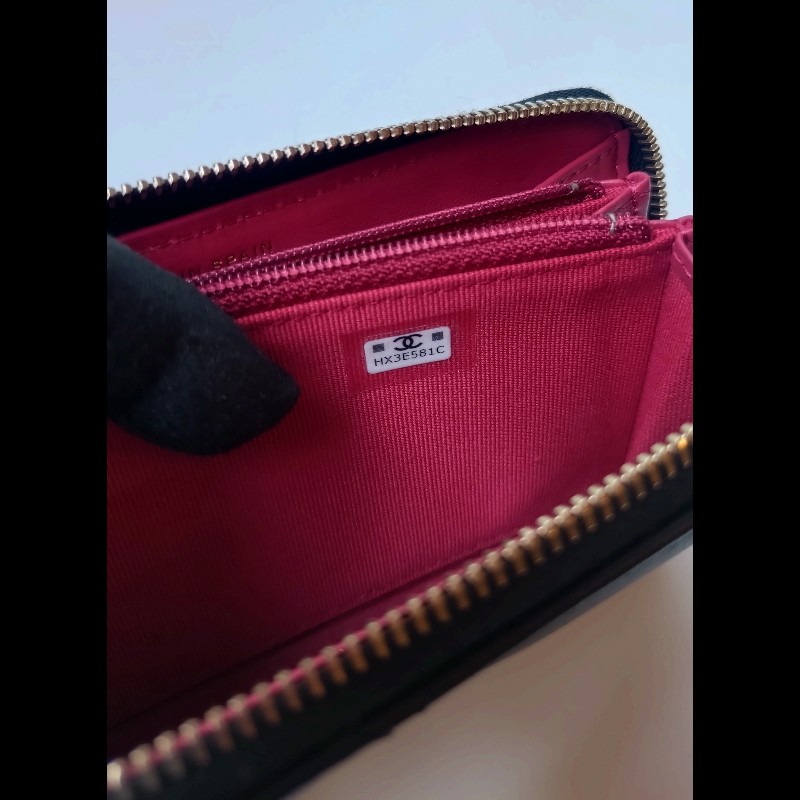 Chanel 19系列黑皮拉鍊中夾-15