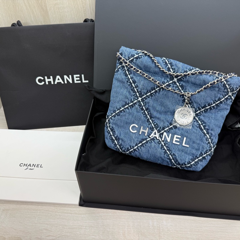 CHANEL丹寧牛仔銀釦MINI 22側背包-2