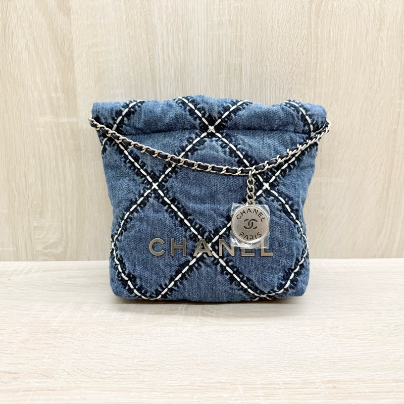 CHANEL丹寧牛仔銀釦MINI 22側背包-3