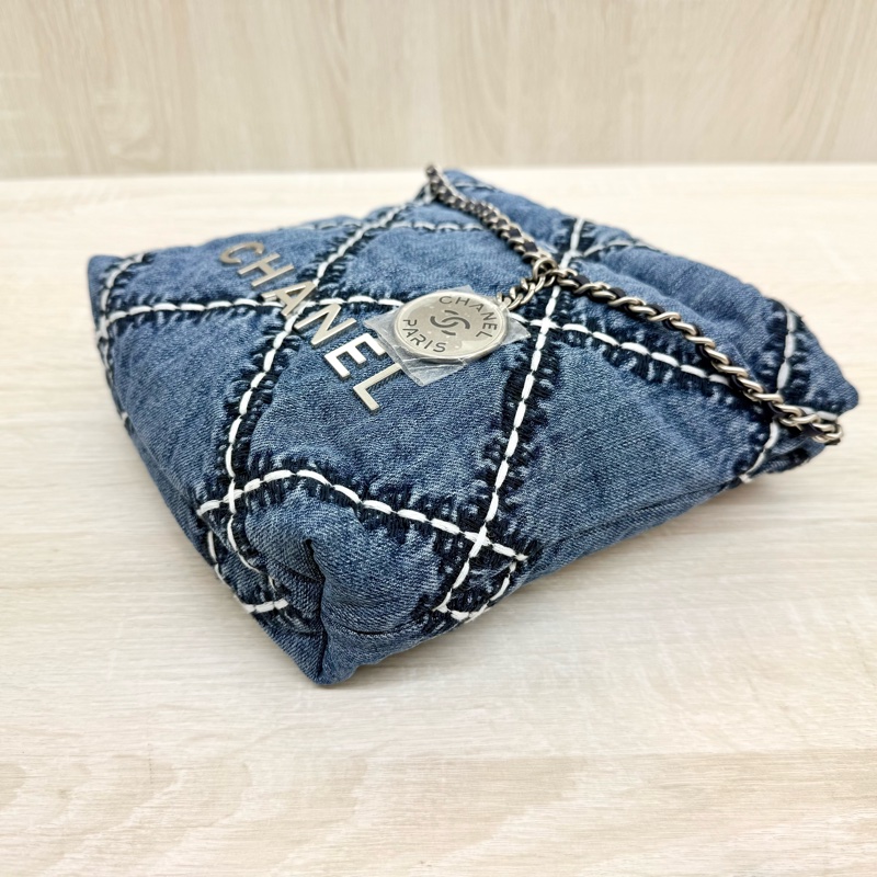 CHANEL丹寧牛仔銀釦MINI 22側背包-9