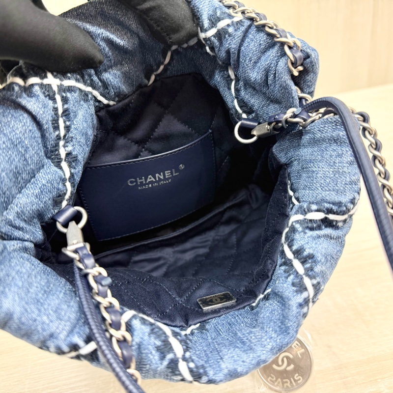 CHANEL丹寧牛仔銀釦MINI 22側背包-13