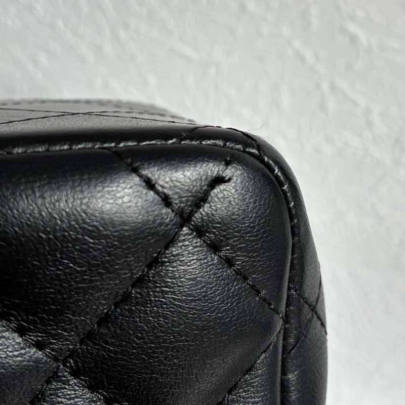 chanel A35200黑色羊皮菱格紋淡金雙C方胖子 17公分-24