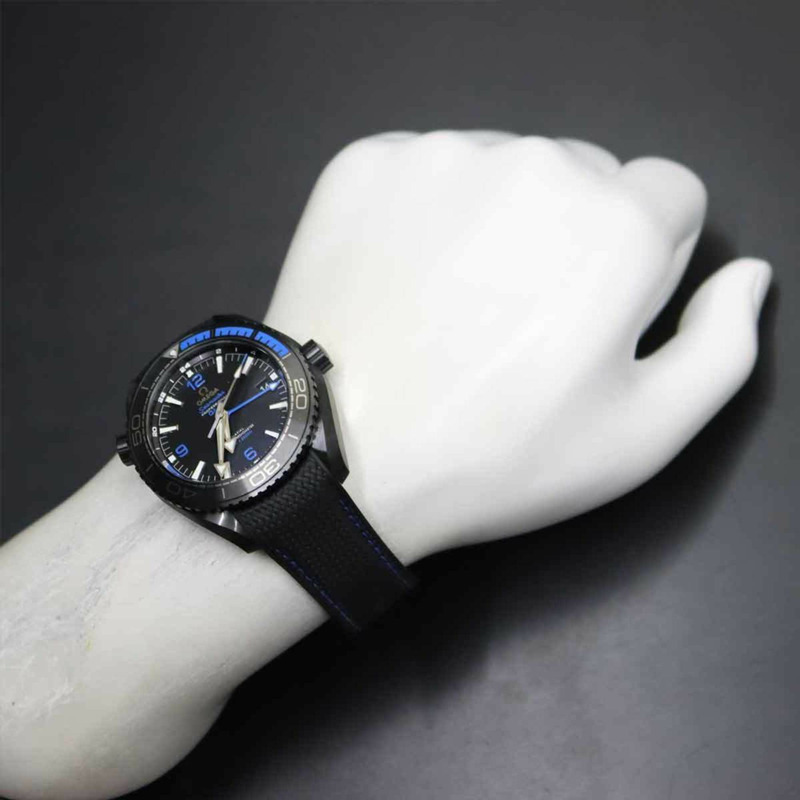 歐米茄海馬系列海洋宇宙600公尺同軸GMT深黑男士自動腕錶 215 92 46 22 01 002-3