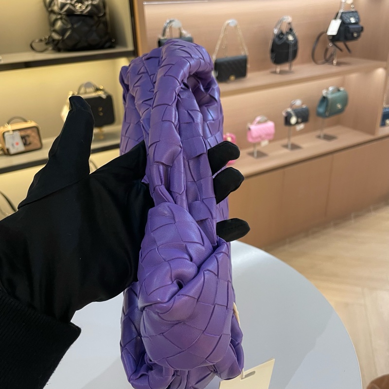 BV Bottega Veneta Jodie 编织饺子包手提包-4