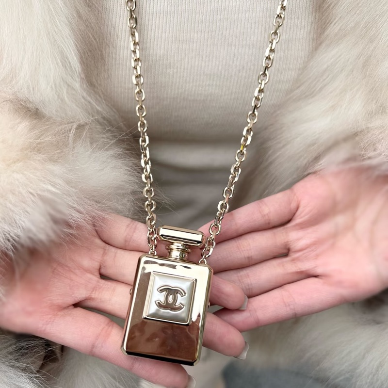 莉亞精品♡Chanel 香水瓶項鍊 #短 二手美品-1