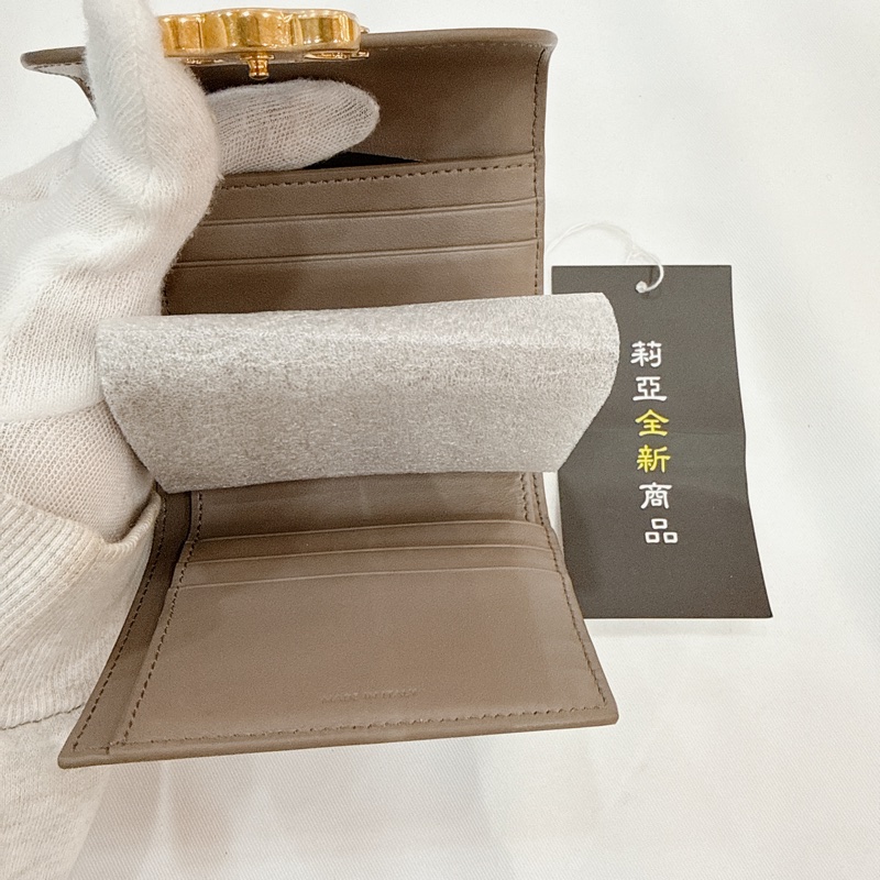 莉亞精品♡Celine 卵石灰 三折短夾 全新-7