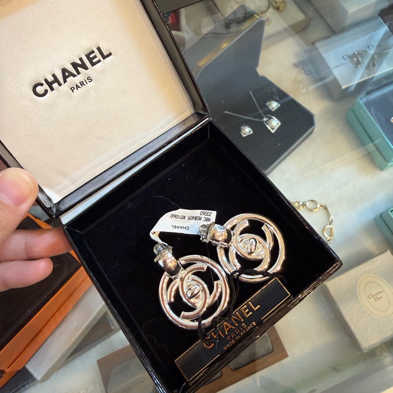 Chanel 97P 銀色 CC Turn lock 書包扣 耳夾-0